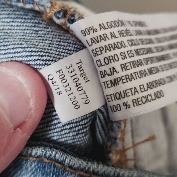 Wild Fable Medium Wash Distressed High Rise Mom Jean Size 00 - Picture 9 of 9